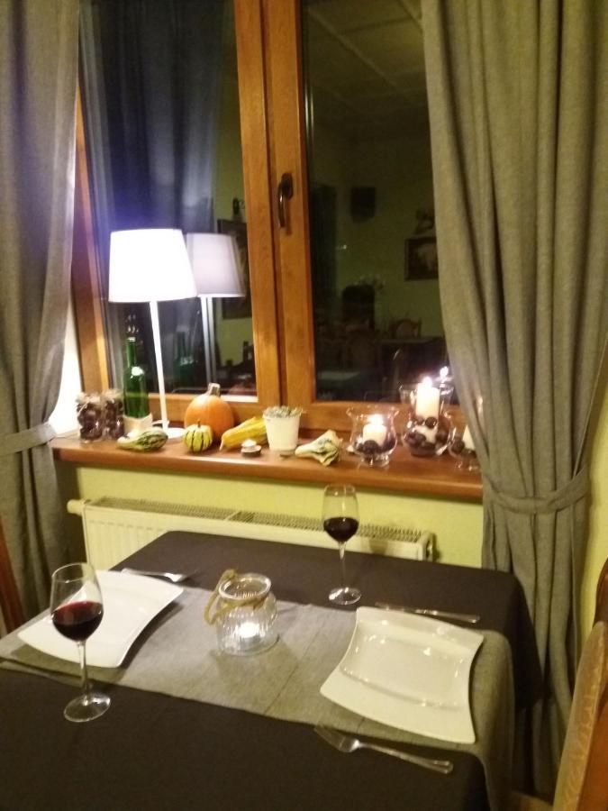 Dworek Zawadzkich Kruszyn  エクステリア 写真